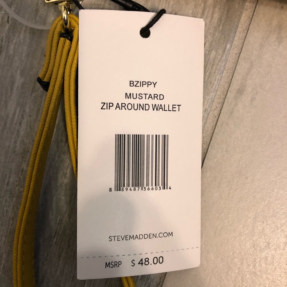Steve Madden Zip Around Wallet Mustard - Picture 2 of 8